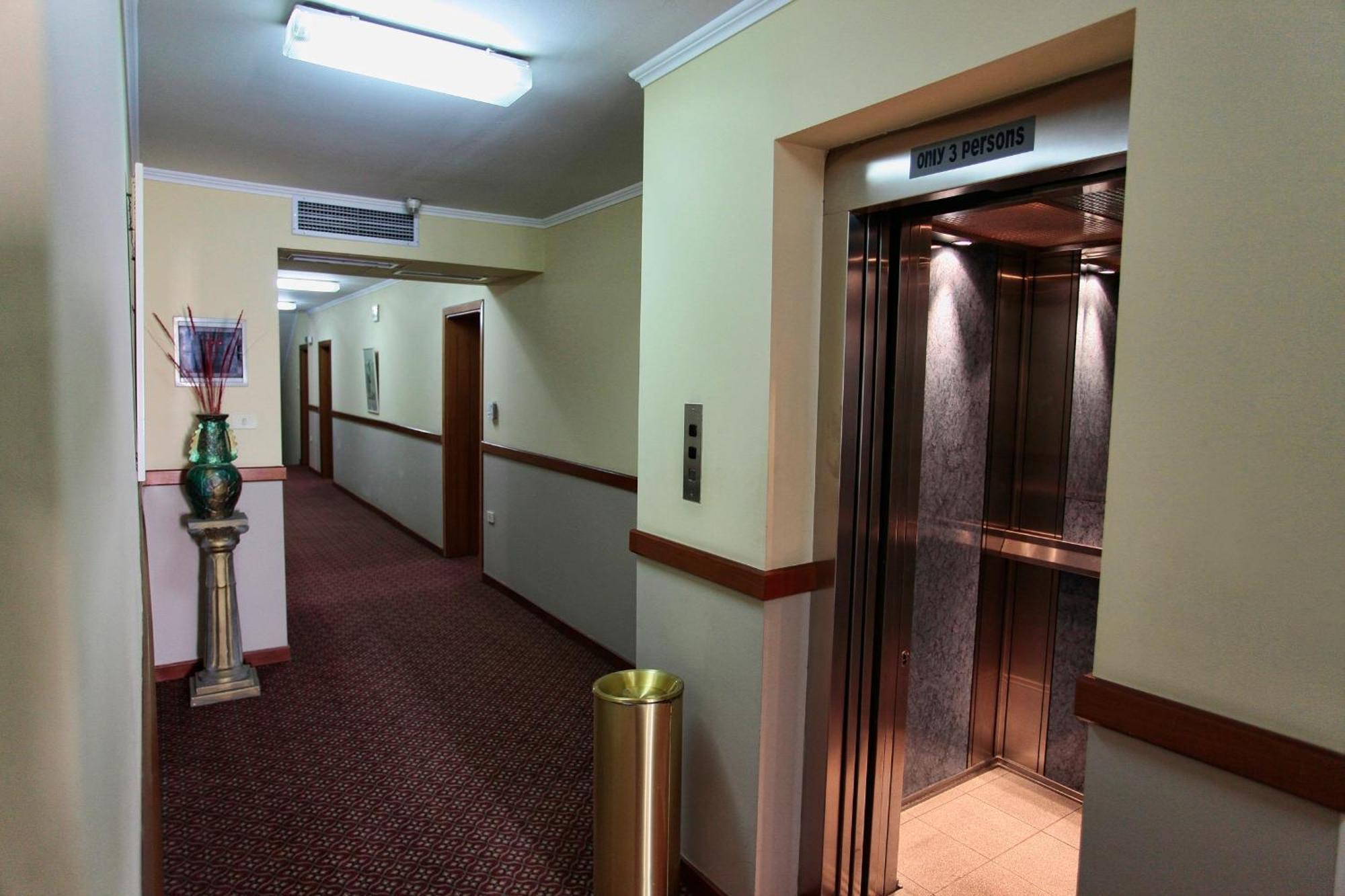 Hotel Regency Korce Eksteriør billede