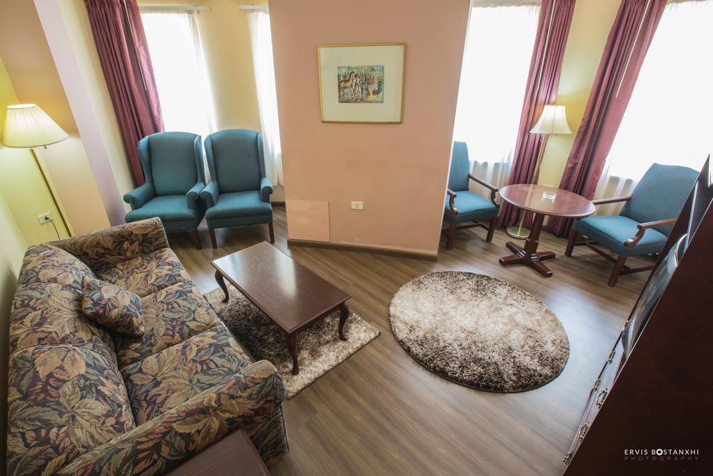 Hotel Regency Korce Eksteriør billede